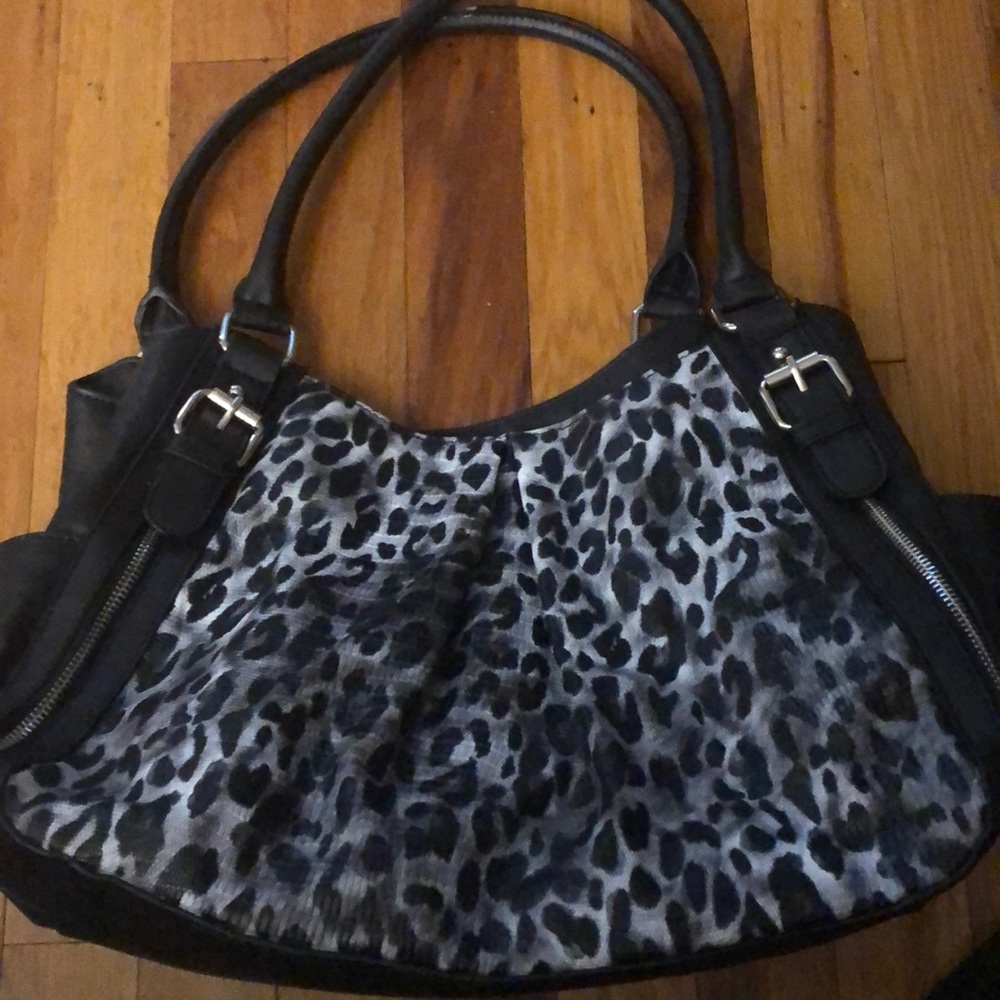Apt 9 purse